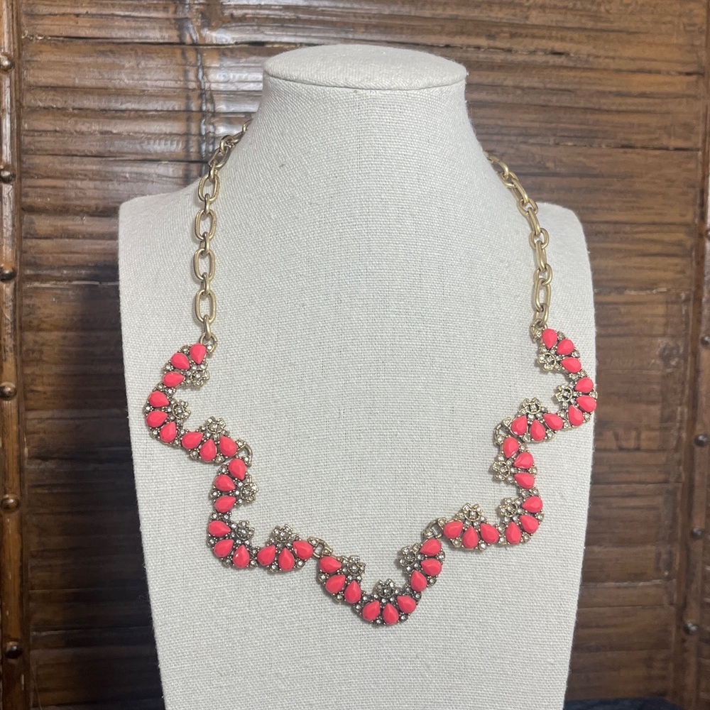 J Crew Retired Coral and Gold Tone Scallop Style Wavy Bib Rhinestone Necklace